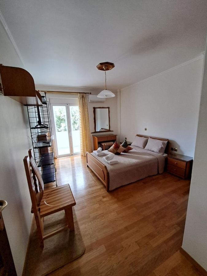 Seaview Flora'S Luxury Apartment-300Meters From The Beach Rethymno Exterior foto